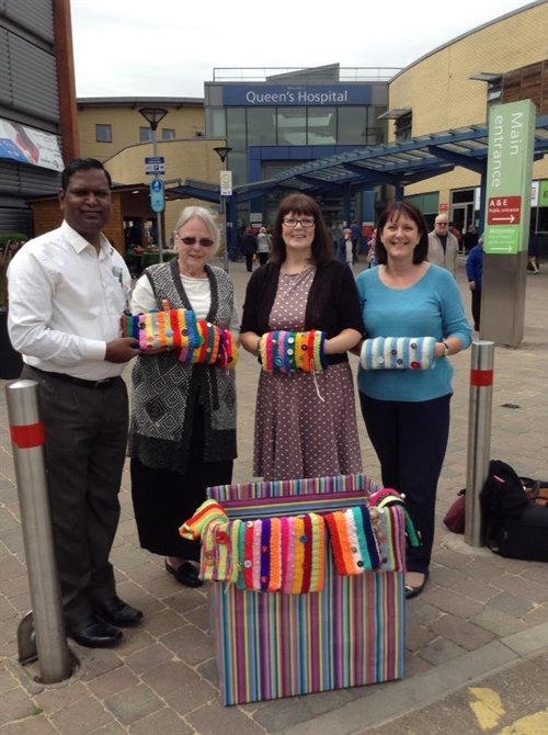 Knitting for Queen's and King George Hospitals